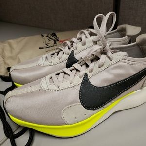 Nike moon racer volt running shoe